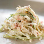 カニと玉ねぎのサラダ