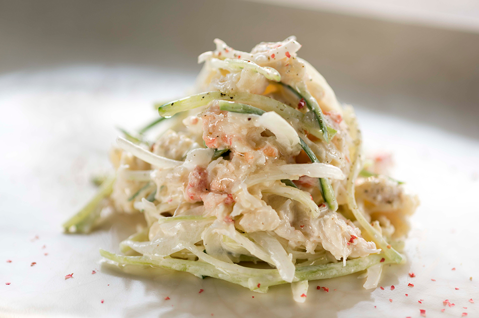 カニと玉ねぎのサラダ